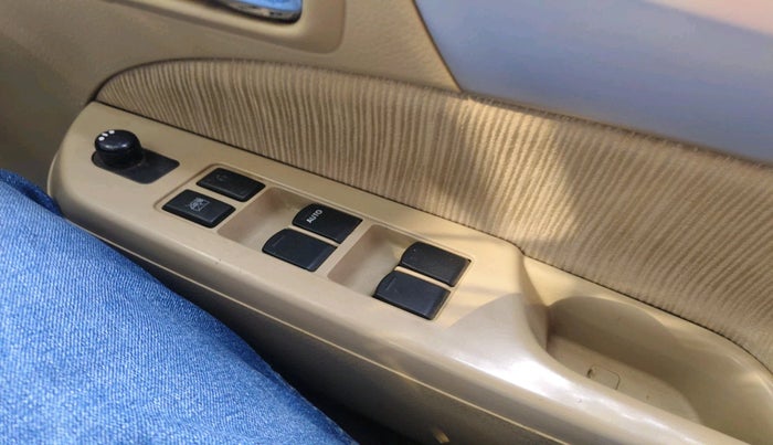 2013 Maruti Ertiga ZDI, Diesel, Manual, 72,731 km, interior