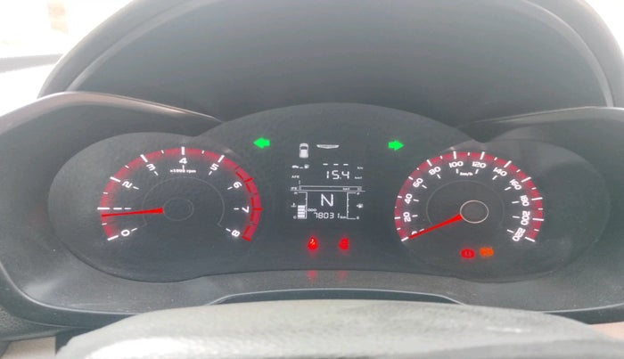 2020 Mahindra XUV300 W6 1.2 PETROL, Petrol, Manual, 78,031 km, interior