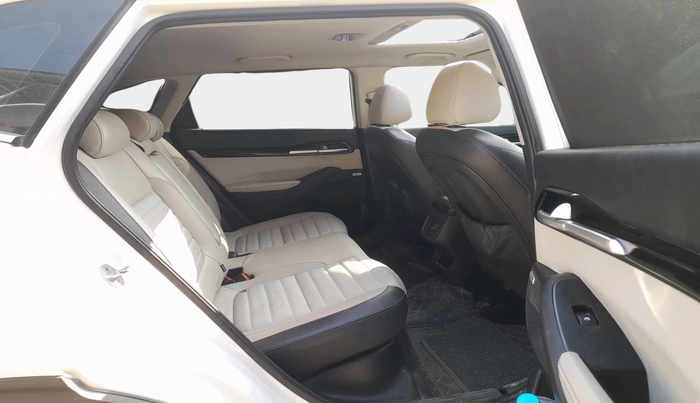 2019 KIA SELTOS GTX PLUS AT 1.5 DIESEL, Diesel, Automatic, 70,964 km, interior