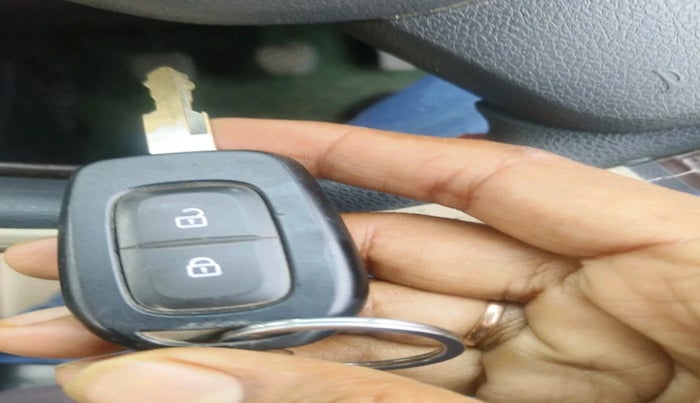 2016 Renault Kwid STD, Petrol, Manual, 33,854 km, interior