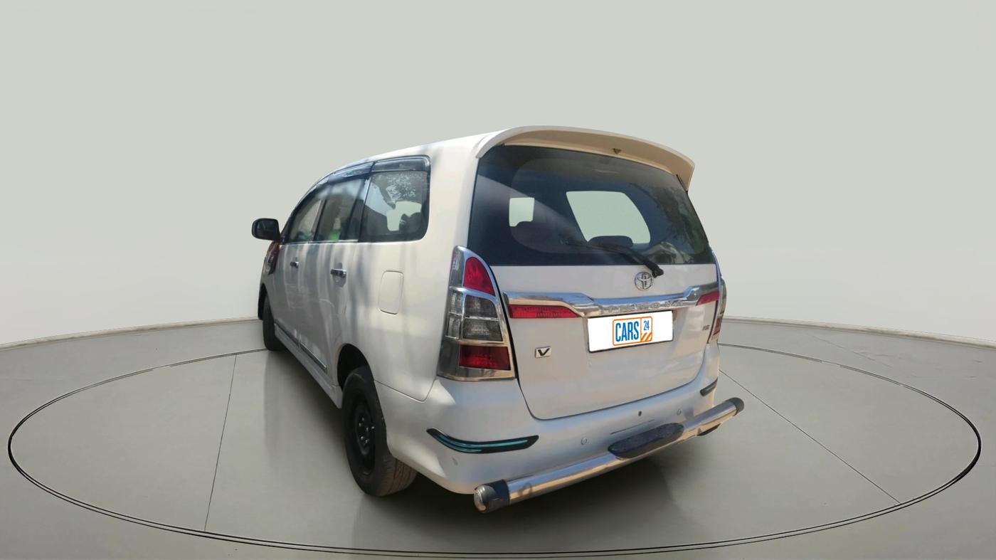 2014 Toyota Innova 2.5 GX 8 STR, Diesel, Manual, 1,84,510 km, exterior