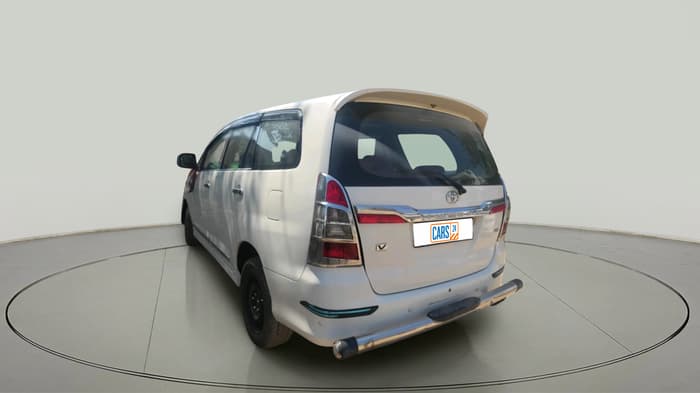 2014 Toyota Innova 2.5 GX 8 STR, Diesel, Manual, 1,84,510 km, exterior