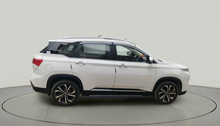 2024 MG HECTOR PLUS SHARP PRO 1.5 TURBO MT 7 STR, Petrol, Manual, 4,402 km, exterior