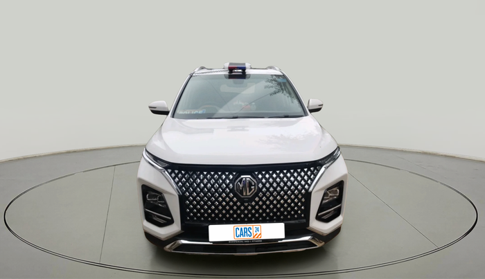 2024 MG HECTOR PLUS SHARP PRO 1.5 TURBO MT 7 STR, Petrol, Manual, 4,402 km, exterior