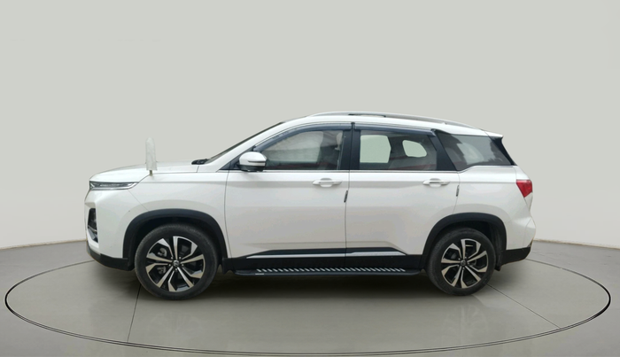 2024 MG HECTOR PLUS SHARP PRO 1.5 TURBO MT 7 STR, Petrol, Manual, 4,402 km, exterior