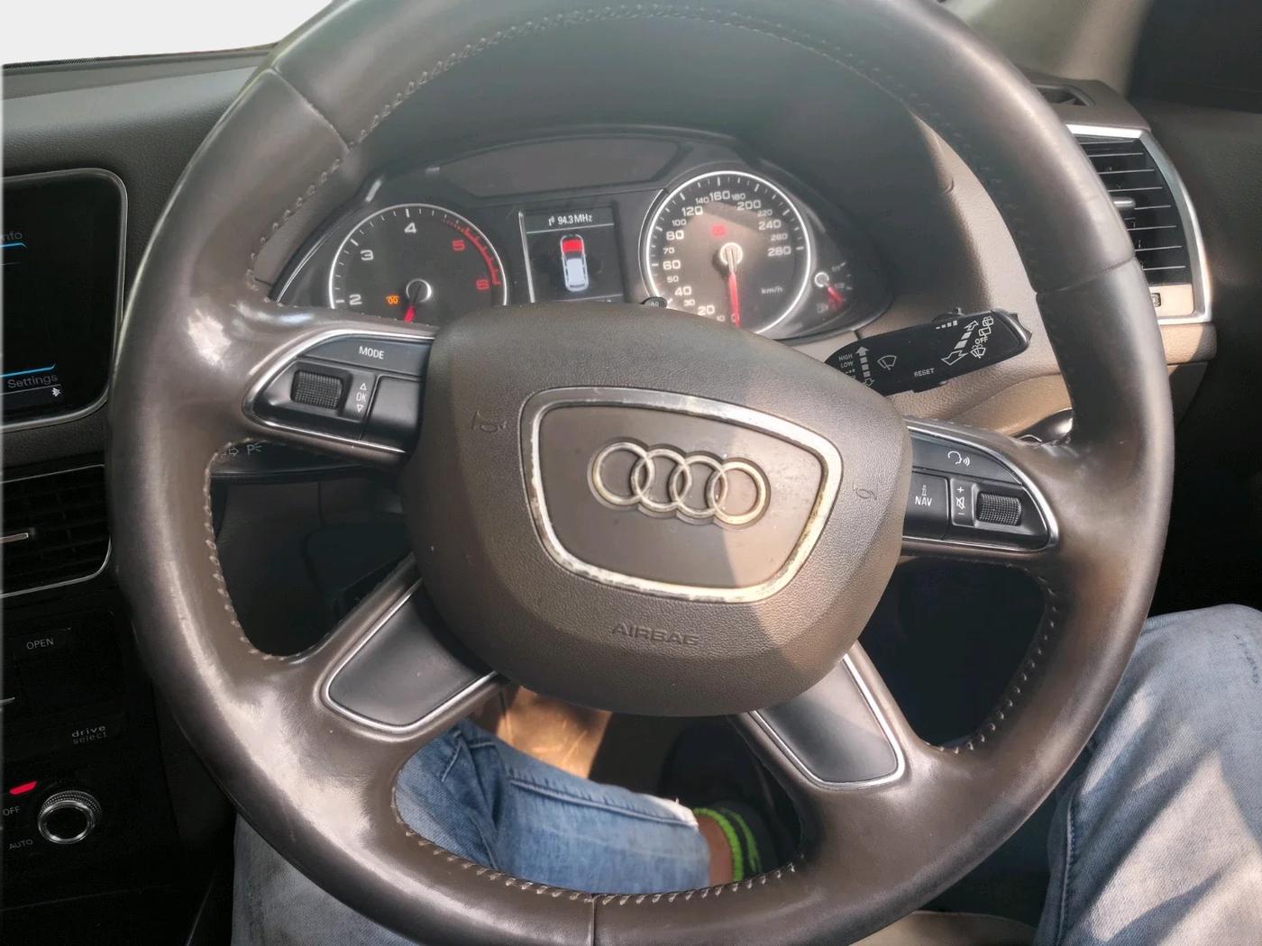 2013 Audi Q5 3.0 TDI PREMIUM PLUS S LINE, Diesel, Automatic, 1,71,101 km, interior