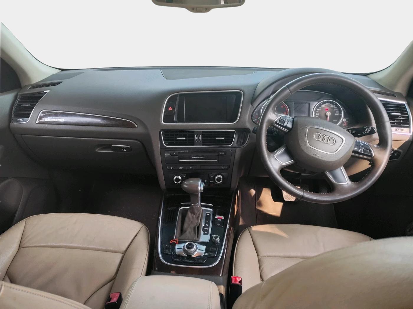 2013 Audi Q5 3.0 TDI PREMIUM PLUS S LINE, Diesel, Automatic, 1,71,101 km, interior