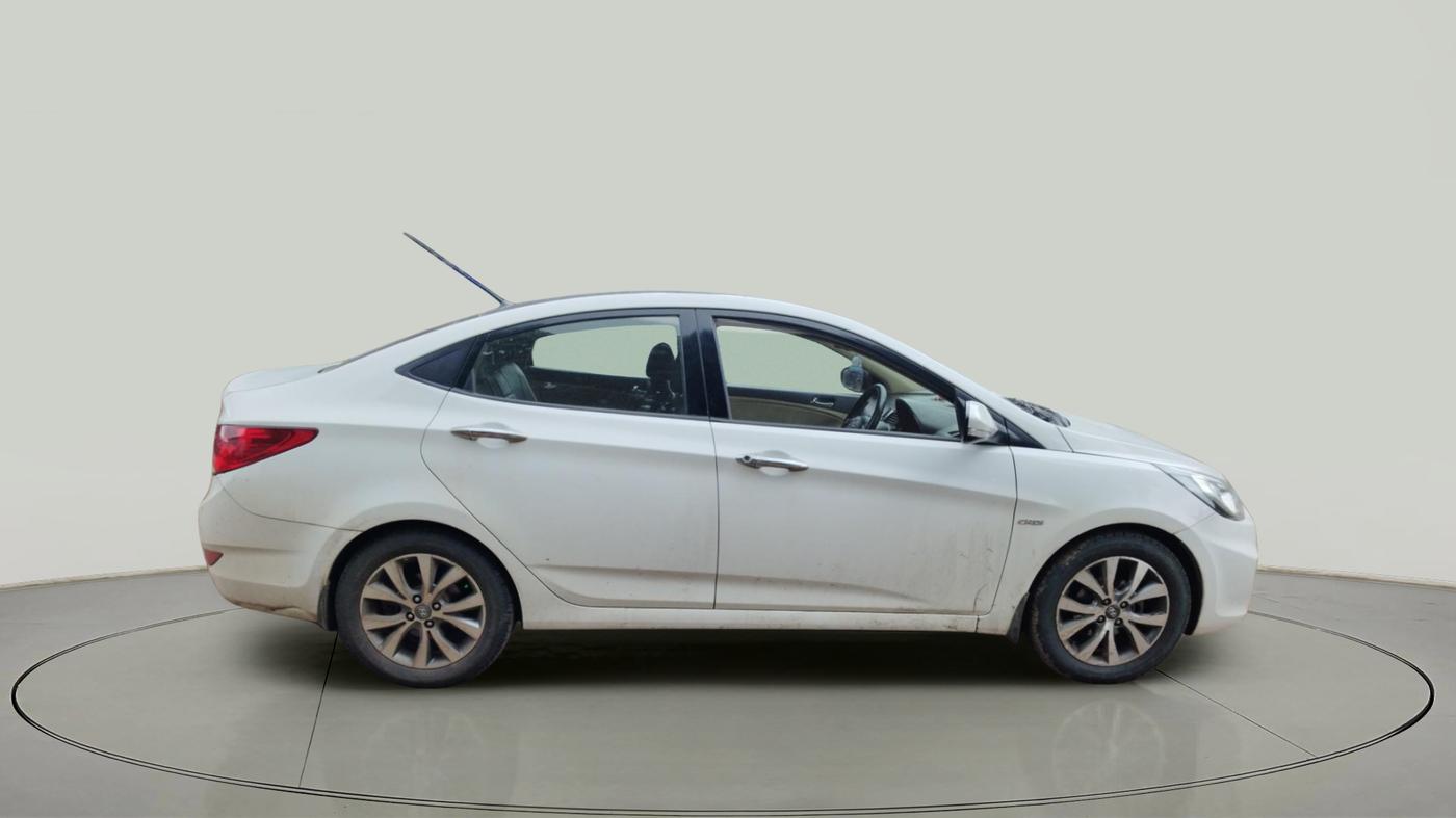 2013 Hyundai Verna FLUIDIC 1.6 CRDI SX, Diesel, Manual, 89,256 km, exterior