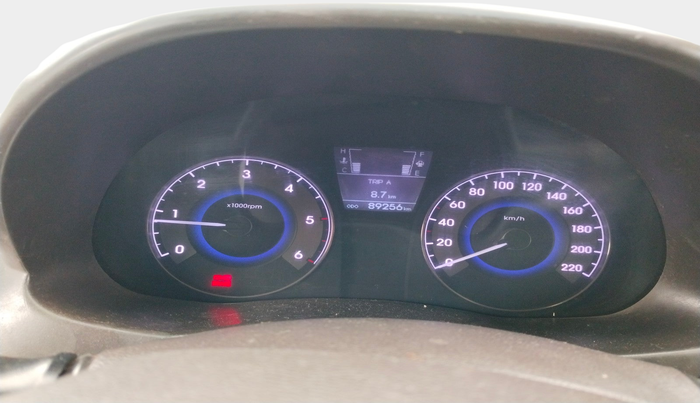 2013 Hyundai Verna FLUIDIC 1.6 CRDI SX, Diesel, Manual, 89,256 km, interior
