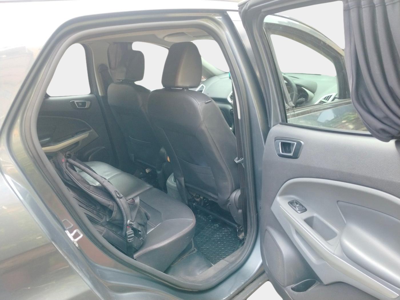 2016 Ford Ecosport TITANIUM+ 1.5L DIESEL, Diesel, Manual, 2,68,000 km, interior