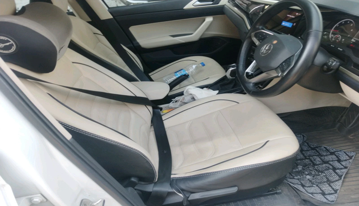 2024 Volkswagen VIRTUS HIGHLINE TSI 1.0 AT, Petrol, Automatic, 41,915 km, interior