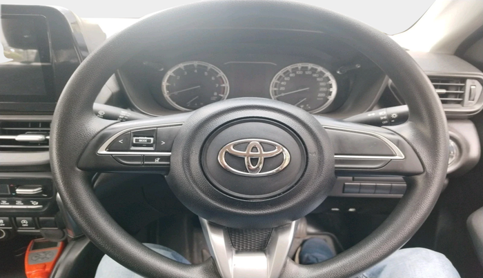 2023 Toyota URBAN CRUISER HYRYDER E NEO DRIVE, Petrol, Manual, 21,491 km, interior