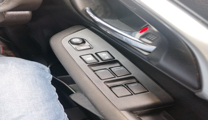 2023 Toyota URBAN CRUISER HYRYDER E NEO DRIVE, Petrol, Manual, 21,491 km, interior