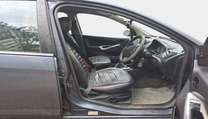 2010 Ford Figo ZXI 1.4 DIESEL, Diesel, Manual, 1,15,184 km, interior
