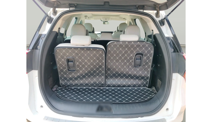 2023 Mahindra XUV700 AX 7 LUXURY D AT 7 STR, Diesel, Automatic, 58,750 km, exterior