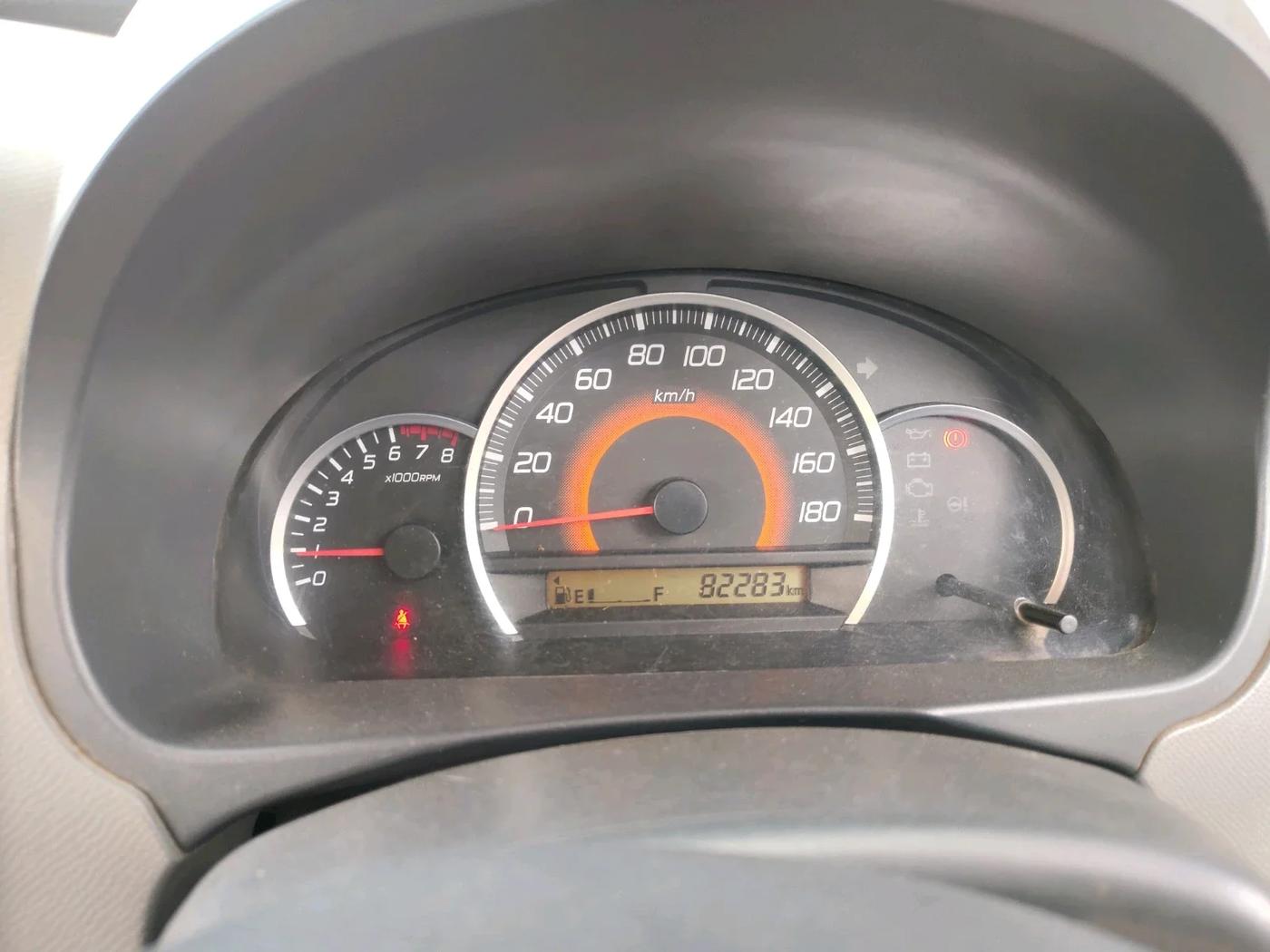 2011 Maruti Wagon R 1.0 VXI, Petrol, Manual, 82,283 km, interior