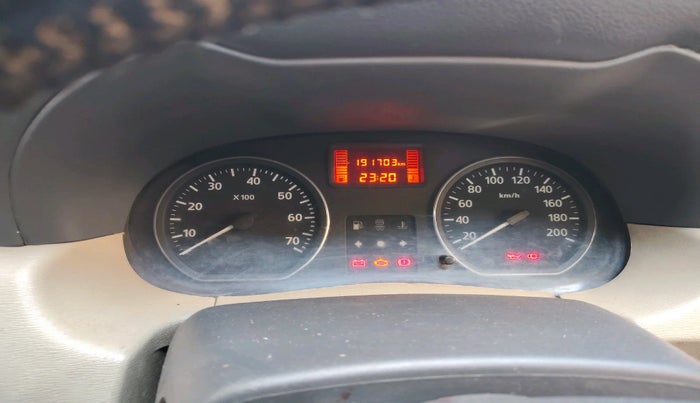 2013 Nissan Terrano XV D THP 110 PS, Diesel, Manual, 1,91,703 km, interior