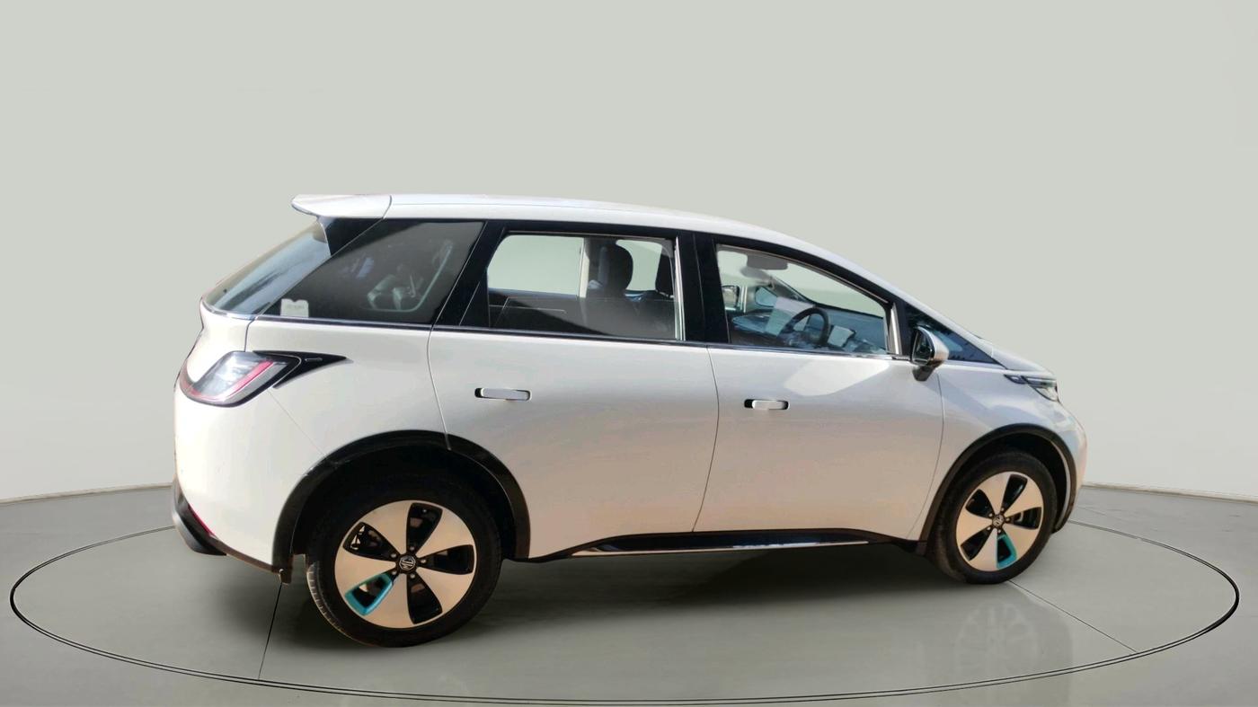 2024 MG Windsor EV Exclusive, Electric, Automatic, 18,985 km, exterior