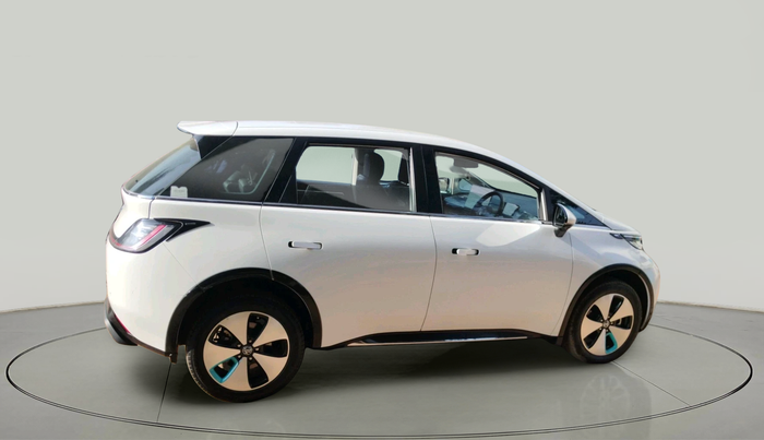 2024 MG Windsor EV Exclusive, Electric, Automatic, 18,985 km, exterior