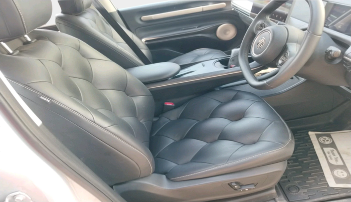 2024 MG Windsor EV Exclusive, Electric, Automatic, 18,985 km, interior
