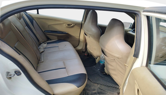 2015 Honda Amaze 1.5L I-DTEC S, Diesel, Manual, 1,35,368 km, interior