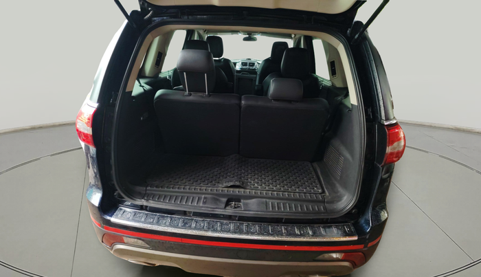 2017 Tata Hexa XT 4X2 6 STR, Diesel, Manual, 1,96,850 km, exterior