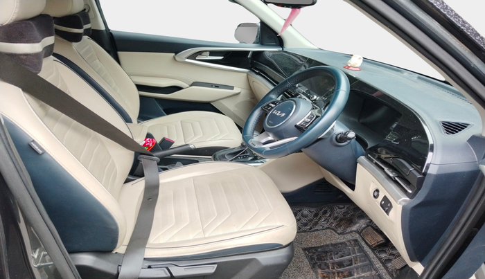 2022 KIA CARENS LUXURY PLUS 1.5 DIESEL AT 7 STR, Diesel, Automatic, 37,209 km, interior