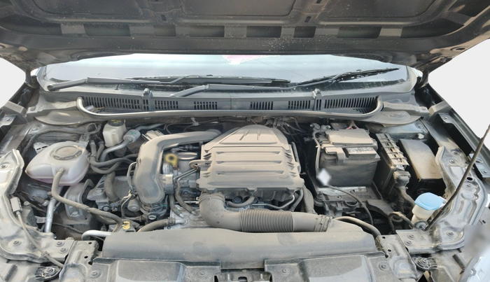 2024 Volkswagen VIRTUS HIGHLINE TSI 1.0 MT, Petrol, Manual, 11,226 km, exterior