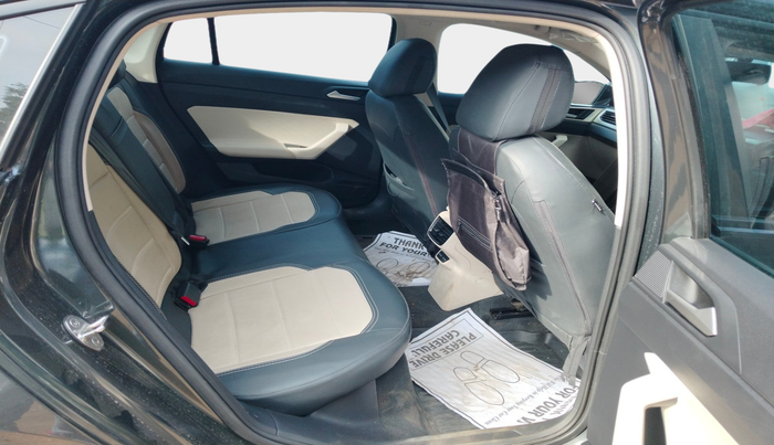 2024 Volkswagen VIRTUS HIGHLINE TSI 1.0 MT, Petrol, Manual, 11,226 km, interior