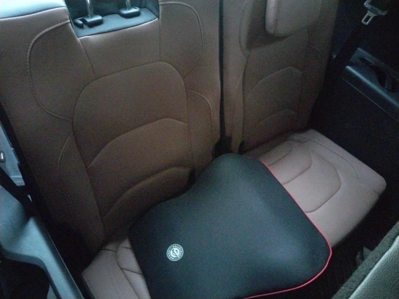 2025 MG HECTOR PLUS SHARP PRO 1.5 PETROL TURBO CVT 7 STR, Petrol, Automatic, 18,370 km, interior