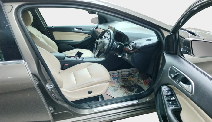 2013 Mercedes Benz B Class B180, Diesel, Automatic, 54,860 km, interior
