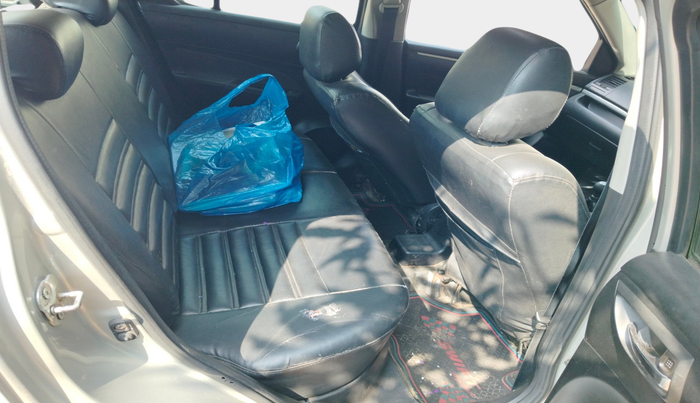 2011 Maruti Swift VXI, Petrol, Manual, 1,35,304 km, interior