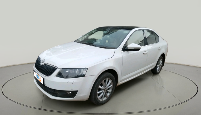 2015 Skoda Octavia ELEGANCE 2.0 TDI AT, Diesel, Automatic, 1,53,485 km, exterior
