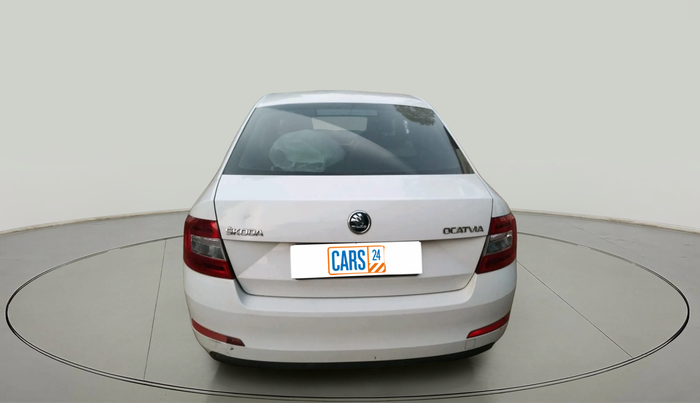 2015 Skoda Octavia ELEGANCE 2.0 TDI AT, Diesel, Automatic, 1,53,485 km, exterior