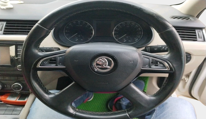 2015 Skoda Octavia ELEGANCE 2.0 TDI AT, Diesel, Automatic, 1,53,485 km, interior