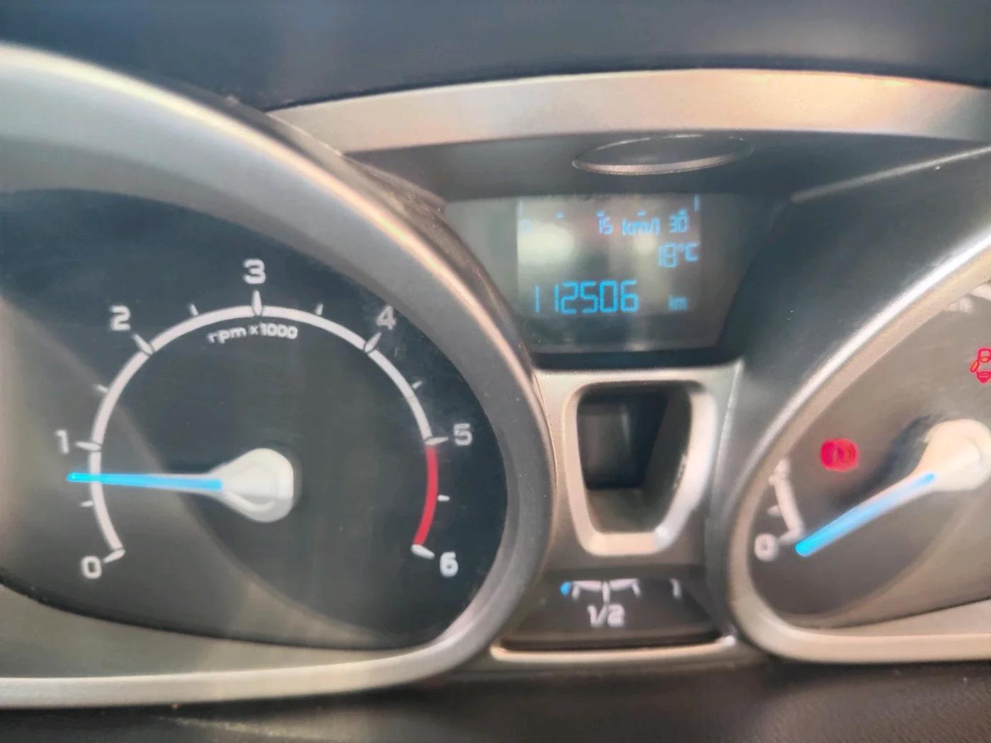 2013 Ford Ecosport TITANIUM 1.5L DIESEL, Diesel, Manual, 1,12,506 km, interior