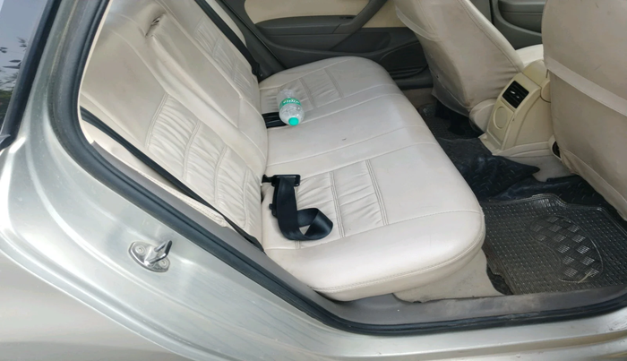 2012 Volkswagen Vento COMFORTLINE 1.6, Petrol, Manual, 94,045 km, interior