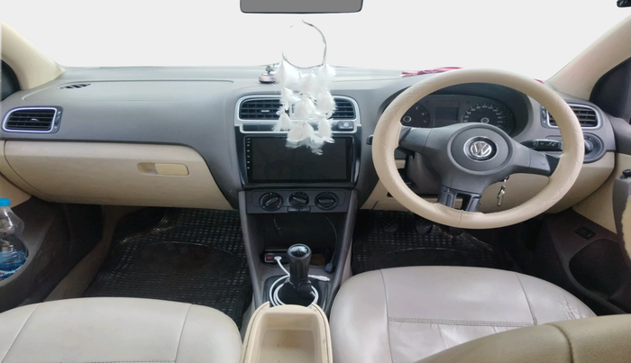 2012 Volkswagen Vento COMFORTLINE 1.6, Petrol, Manual, 94,045 km, interior