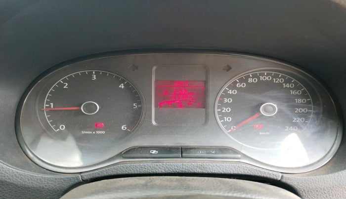 2013 Volkswagen Polo HIGHLINE DIESEL, Diesel, Manual, 1,47,404 km, interior