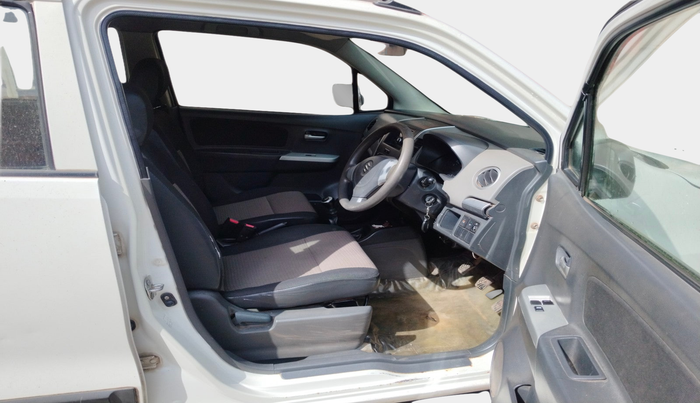 2010 Maruti Wagon R 1.0 LXI, Petrol, Manual, 1,04,578 km, interior