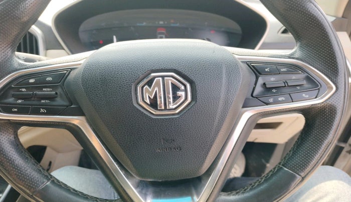 2021 MG HECTOR SHARP 1.5 DCT PETROL, Petrol, Automatic, 1,18,422 km, interior