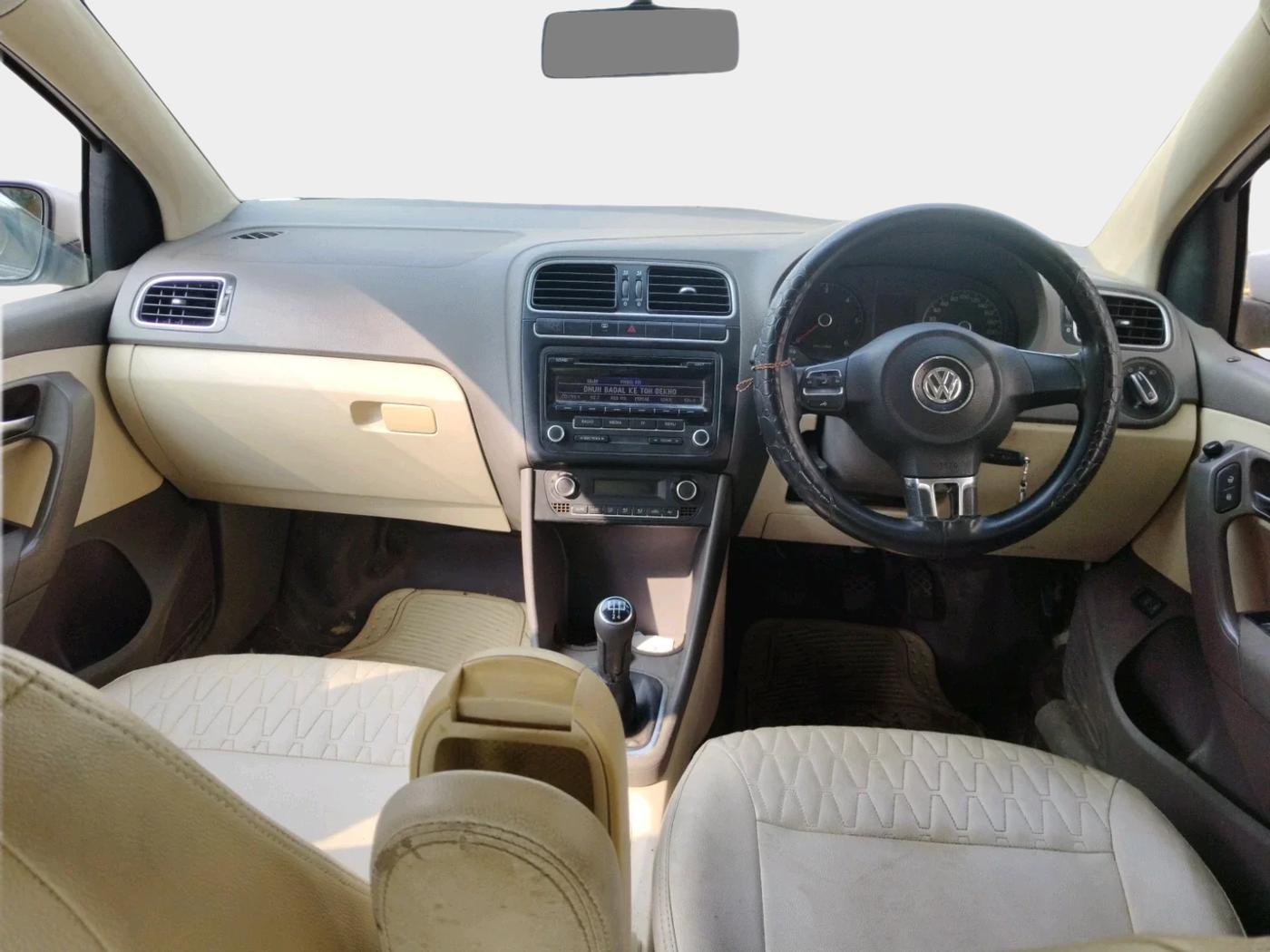 2011 Volkswagen Vento HIGHLINE DIESEL 1.6, Diesel, Manual, 96,644 km, interior