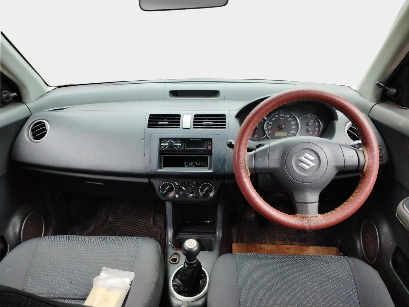 2011 Maruti Swift VDI, Diesel, Manual, 86,540 km, interior