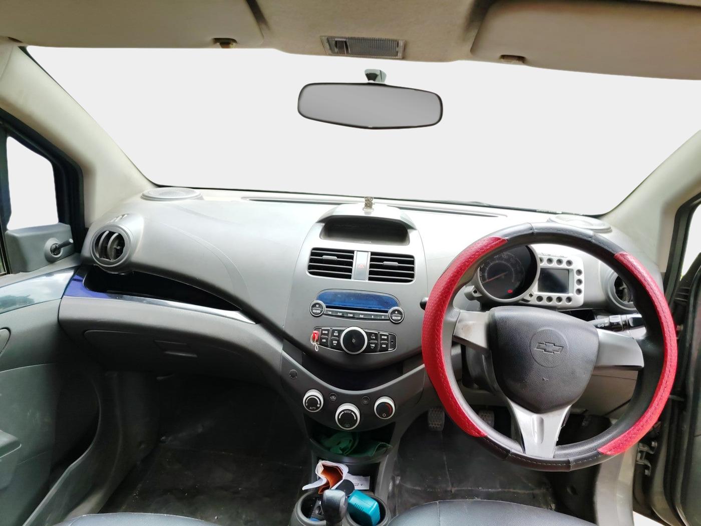 2011 Chevrolet Beat LT PETROL, Petrol, Manual, 1,79,561 km, interior