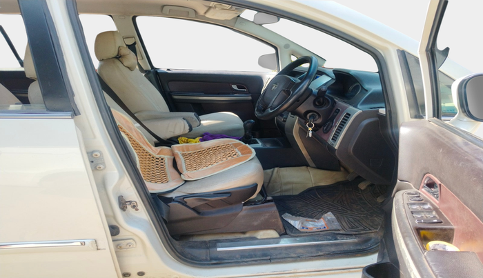 2011 Tata Aria PRESTIGE 4X2, Diesel, Manual, 1,50,000 km, interior