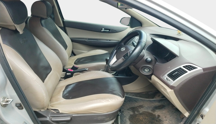 2011 Hyundai i20 SPORTZ 1.2, Petrol, Manual, 43,667 km, interior
