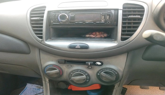 2011 Hyundai i10 MAGNA 1.2, Petrol, Manual, 82,022 km, interior