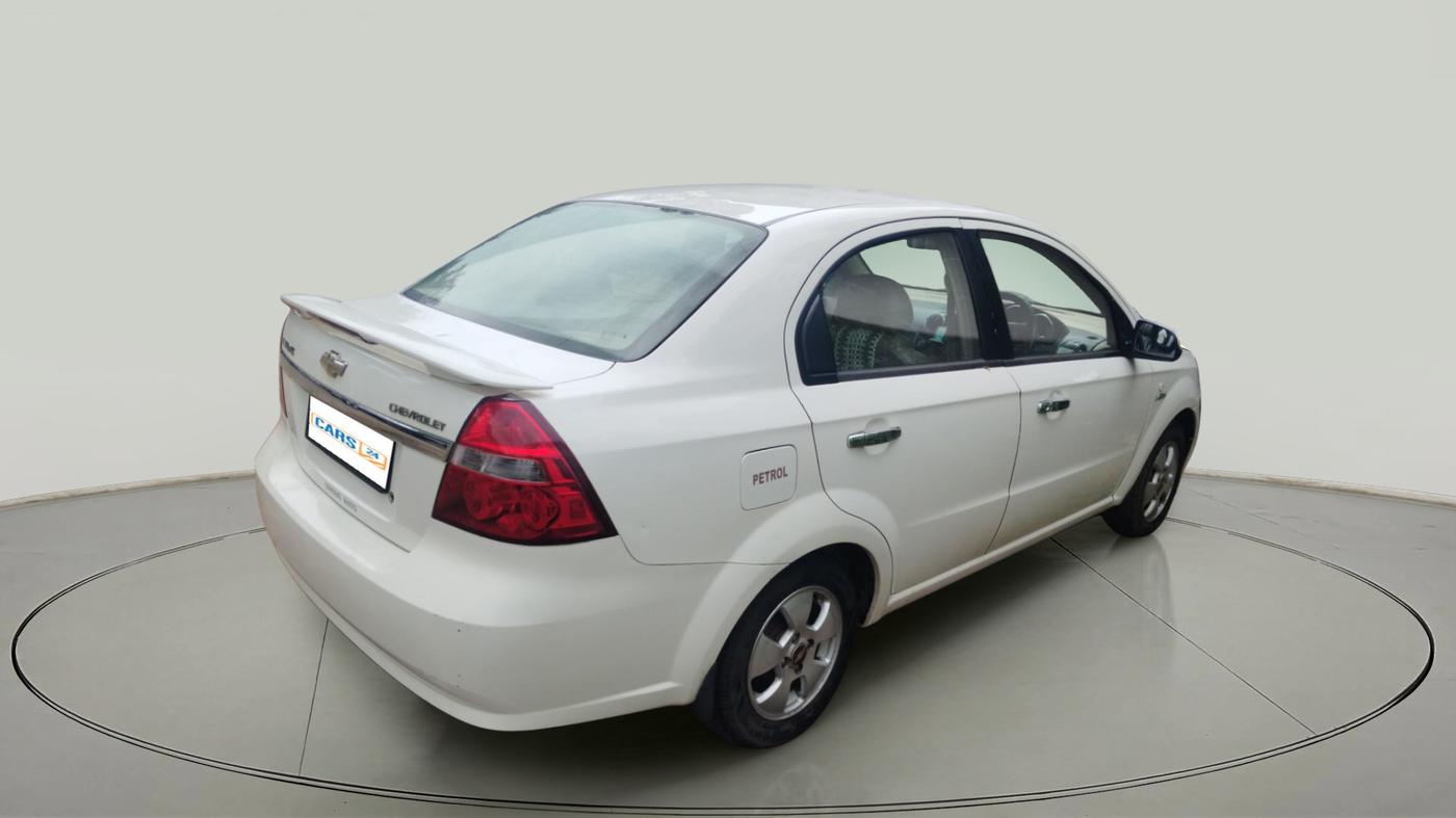 2010 Chevrolet Aveo LT 1.4, Petrol, Manual, 1,54,805 km, exterior