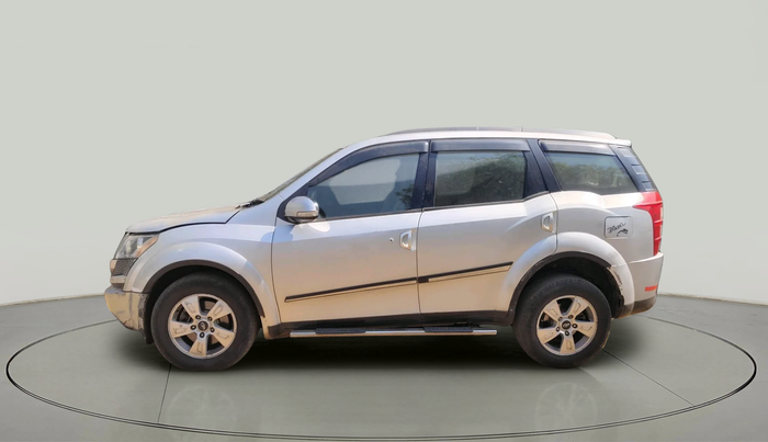 2011 Mahindra XUV500 W8, Diesel, Manual, 2,09,373 km, exterior