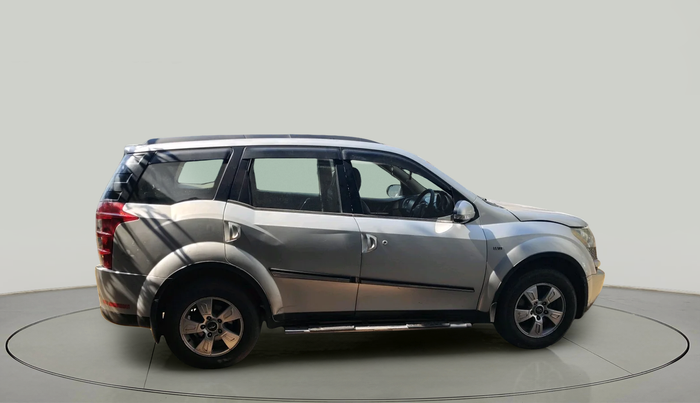 2011 Mahindra XUV500 W8, Diesel, Manual, 2,09,373 km, exterior